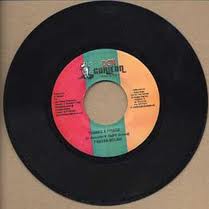 Fantan Mojah : Thanks And Praise Fantan Mojah : Thanks And Praise | Single / 7inch / 45T | Dancehall / Nu-roots