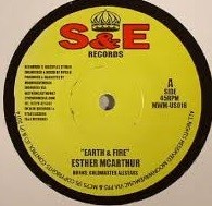 Esther Mc Arthur : Earth & Fire | Single / 7inch / 45T  |  UK