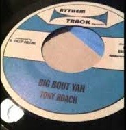 Tony Roach : Entertainer | Single / 7inch / 45T  |  Dancehall / Nu-roots